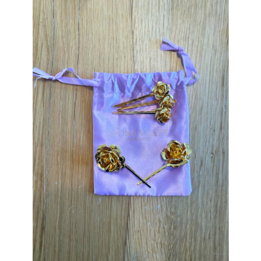 Epona Valley Field of Roses Bobby Set 14K Gold Plated